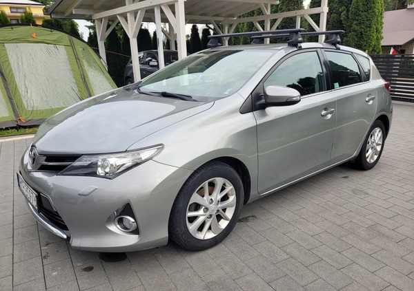 Toyota Auris cena 39900 przebieg: 179316, rok produkcji 2013 z Kamieńsk małe 79